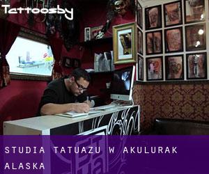 Studia tatuażu w Akulurak (Alaska)
