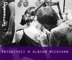 Tatuażyści w Albion (Michigan)