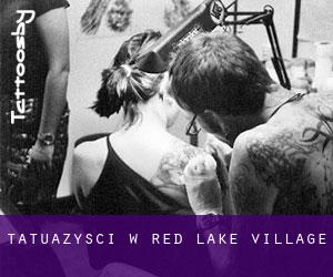 Tatuażyści w Red Lake Village